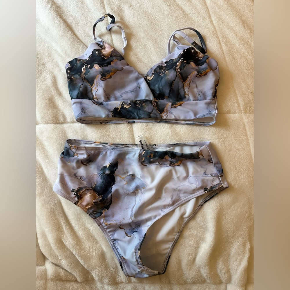 Small/medium shein bikini
